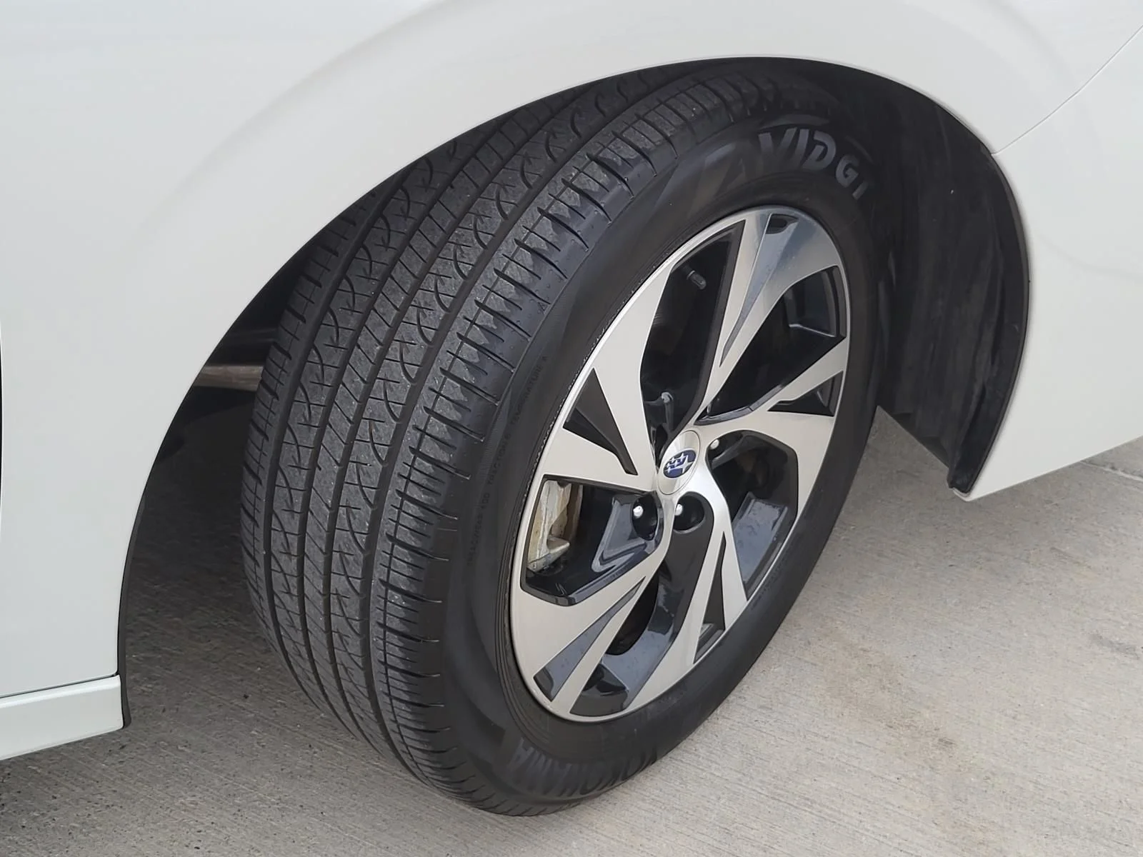 Used 2025 White Subaru Premium image 5