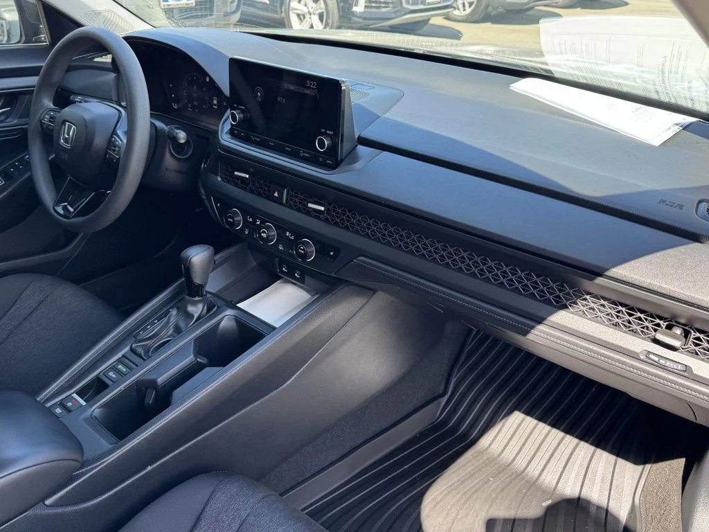Used 2023 Gray Metallic Honda EX image 9