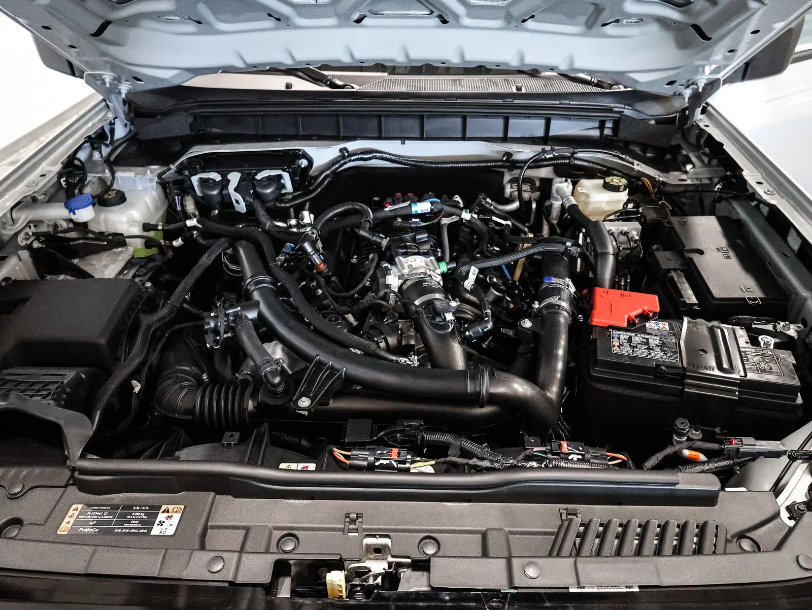 New 2026 Avalanche Gray Ford Badlands® image 16