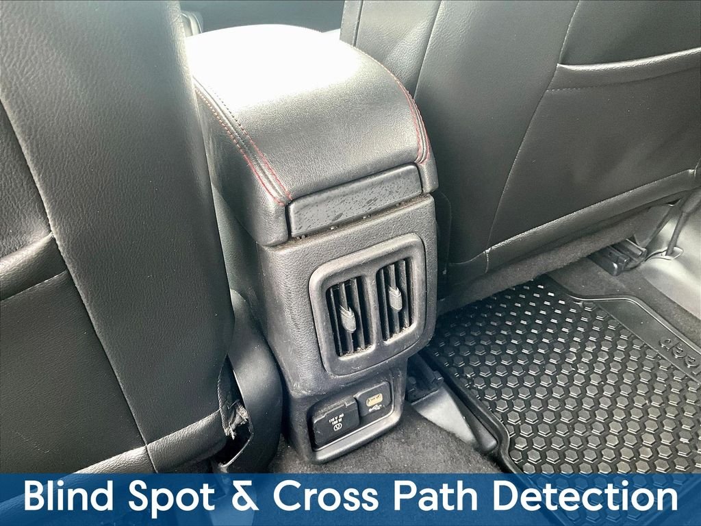 Used 2018 White Jeep Trailhawk image 13