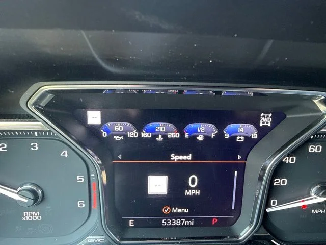 Used 2021 Green GMC Denali image 10