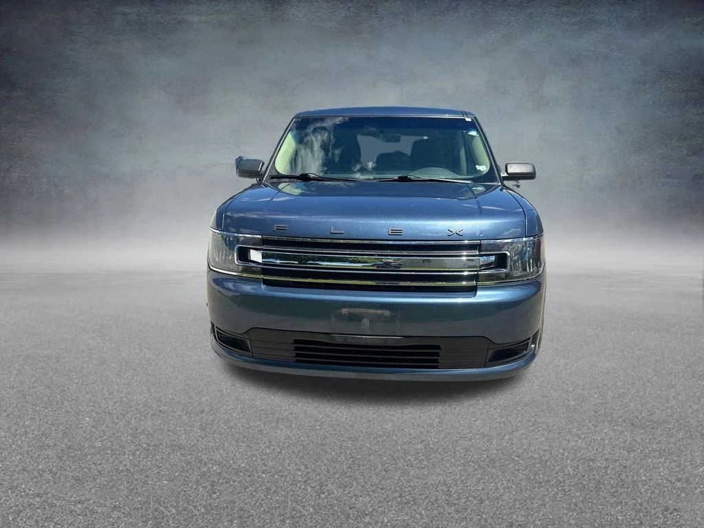Used 2019 Blue Metallic Ford SE image 8