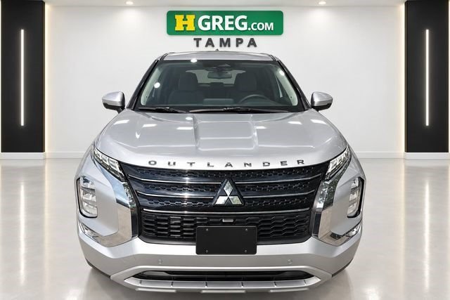 Used 2024 Alloy Silver Metallic Mitsubishi SE Black Edition image 5