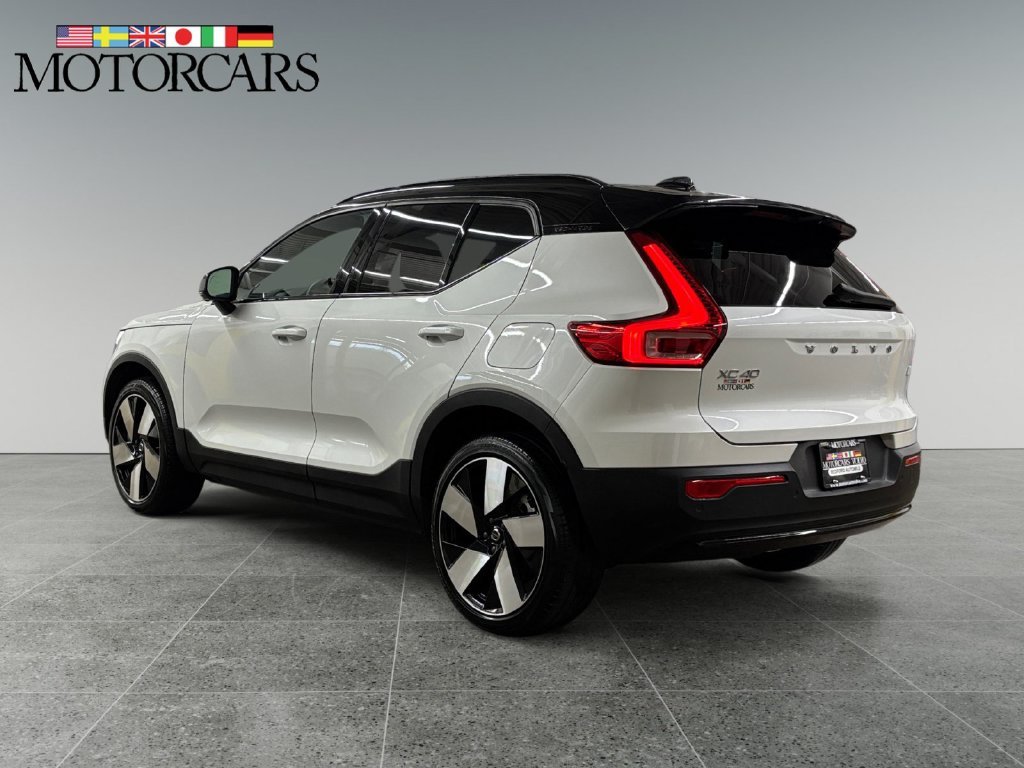 Certified Used 2023 Crystal White Volvo Ultimate image 5
