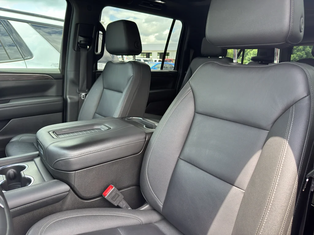 Used 2024 Radiant Red Tintcoat Chevrolet Z71 image 14