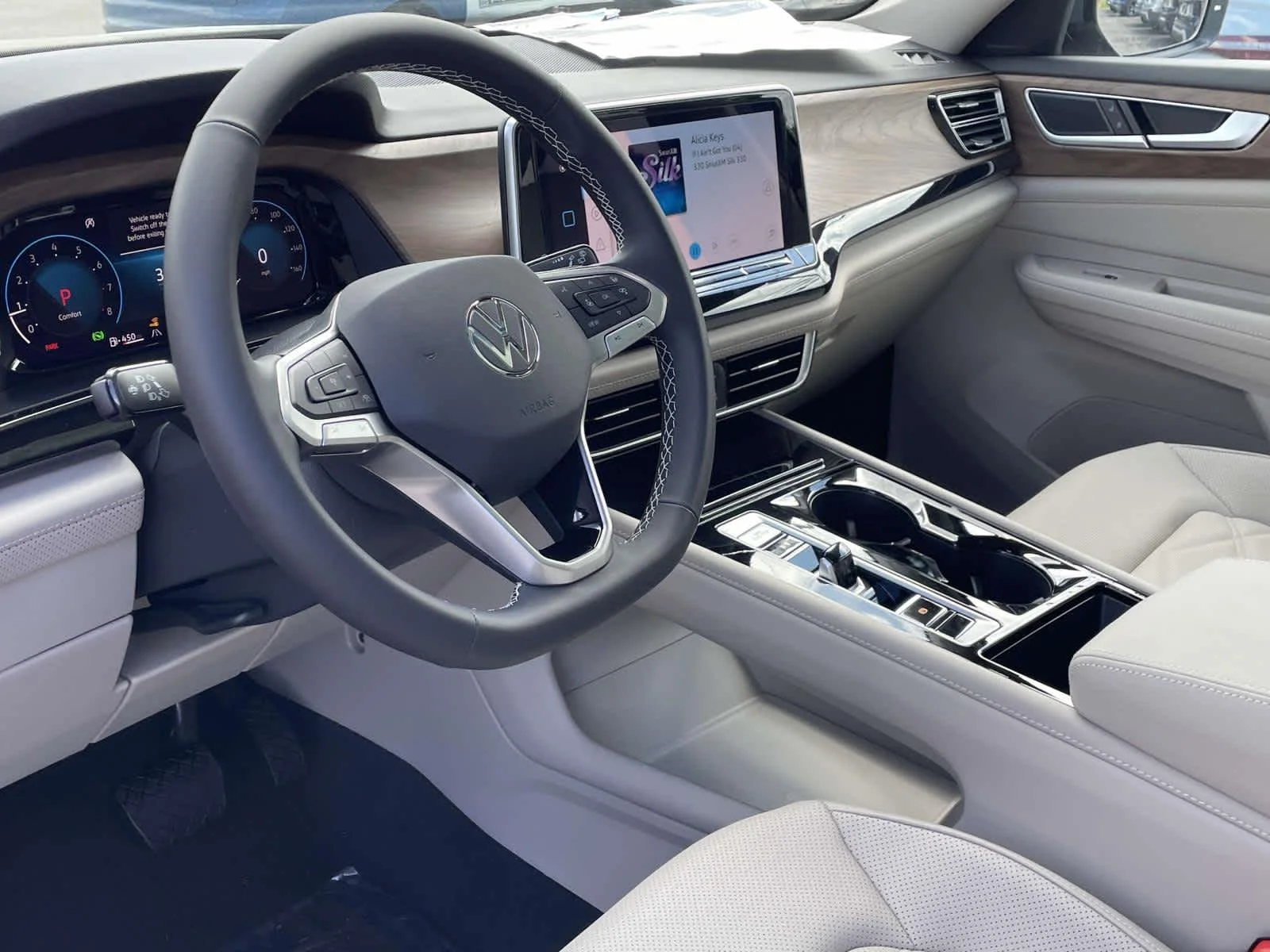 New 2026 Pure Gray Volkswagen 2.0T SE w/Technology image 12