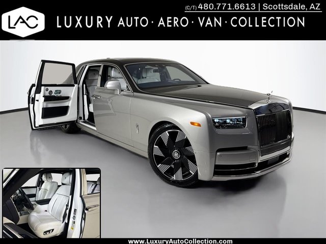 2023 Rolls-Royce Phantom | Two Tone Paint | Rear T 