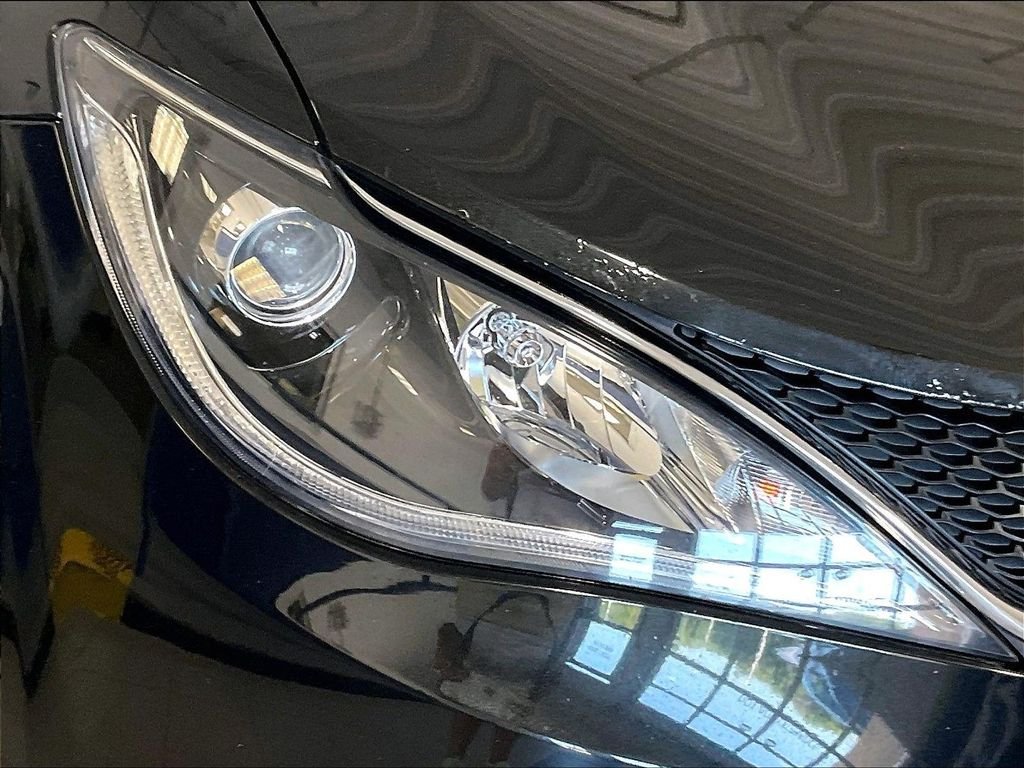 Used 2017 Black Chrysler Touring L image 33