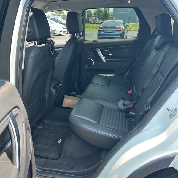 Certified Used 2024 Fuji White Land Rover S image 5