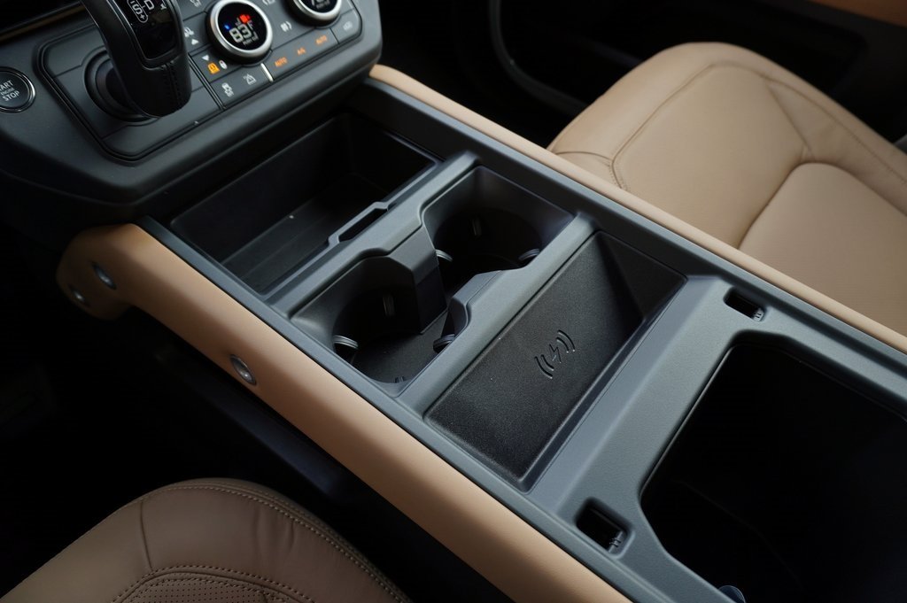 2026 LAND ROVER DEFENDER - Image 31