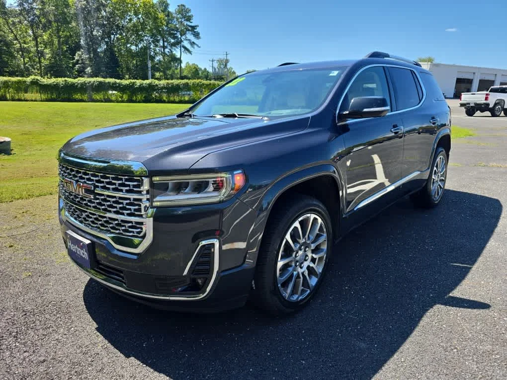 2022 GMC Acadia Denali