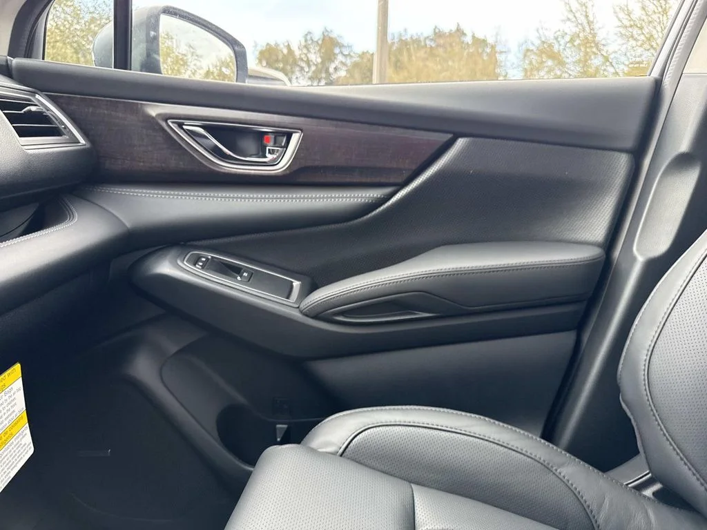 New 2026 ICE SILVER METALLIC Subaru Touring 7-Passenger image 29