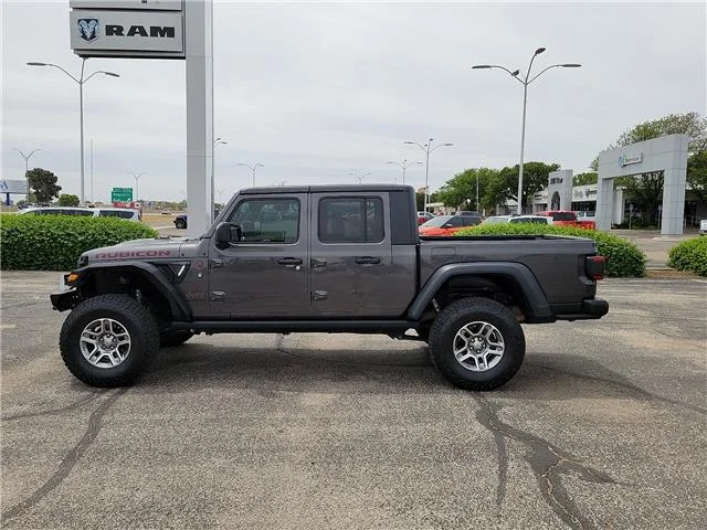 Used 2020 Black Jeep Rubicon 4x4 Crew Cab 5 ft. box image 2