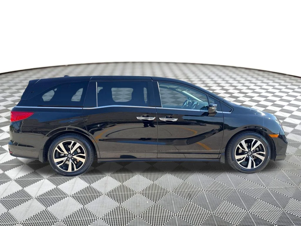 Certified Used 2018 Black Honda Elite image 6