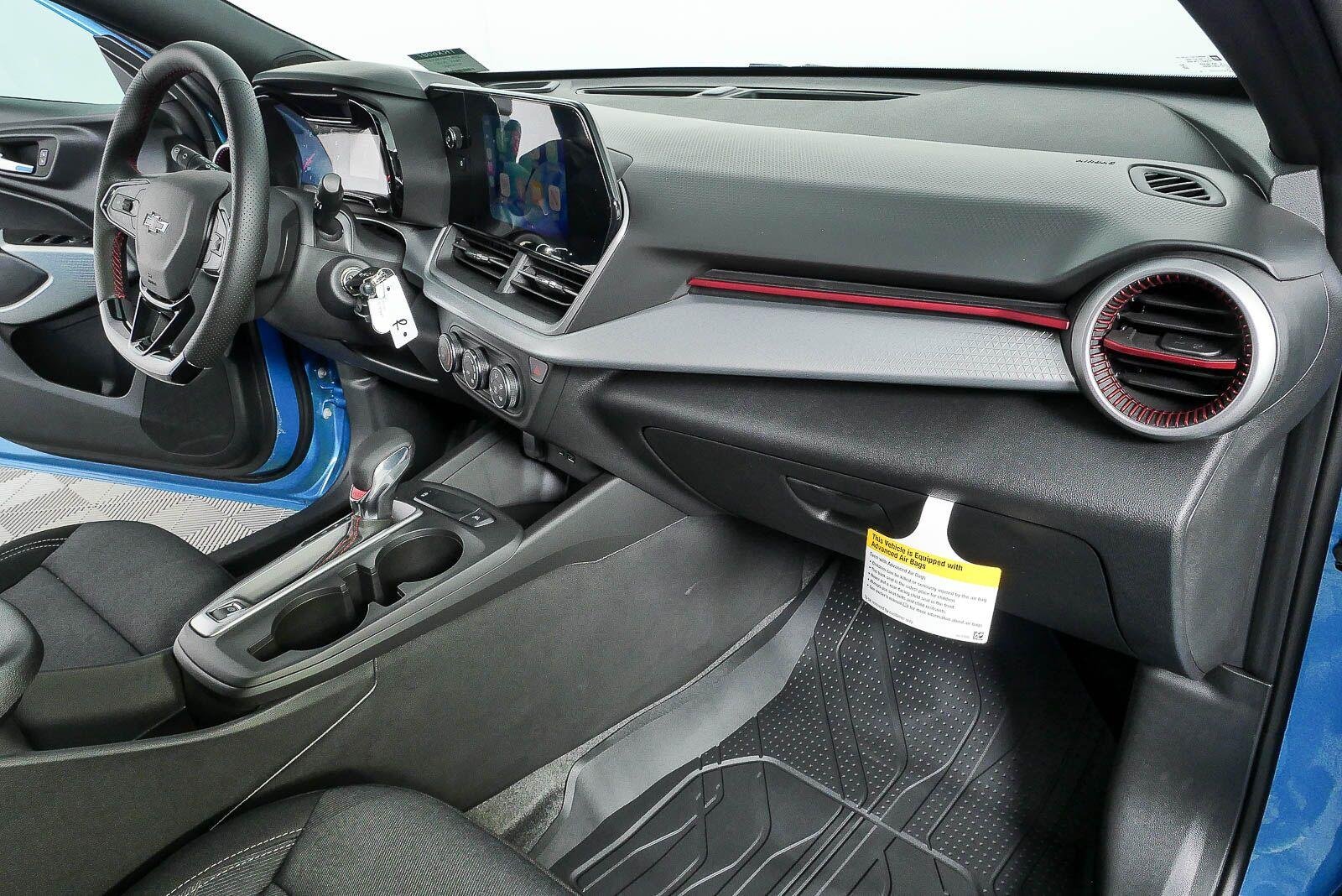 2026 Chevrolet Trax RS - Photo 22