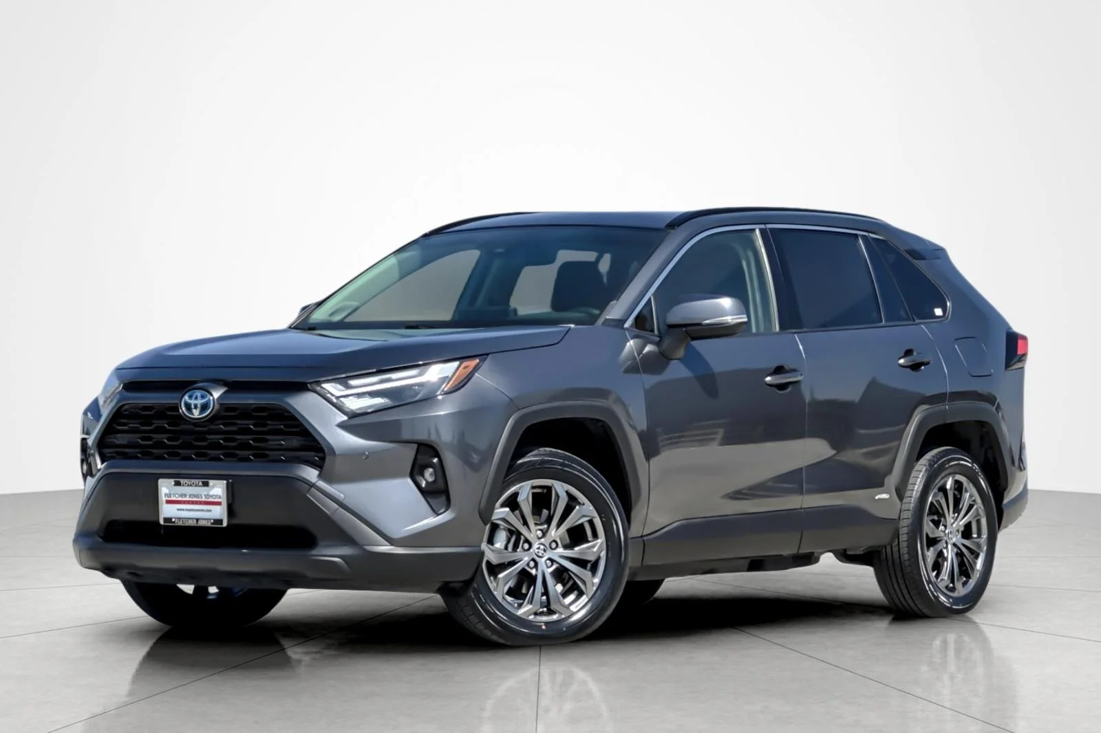 Used 2022 GRAY METALLIC Toyota Hybrid XLE Premium image 1