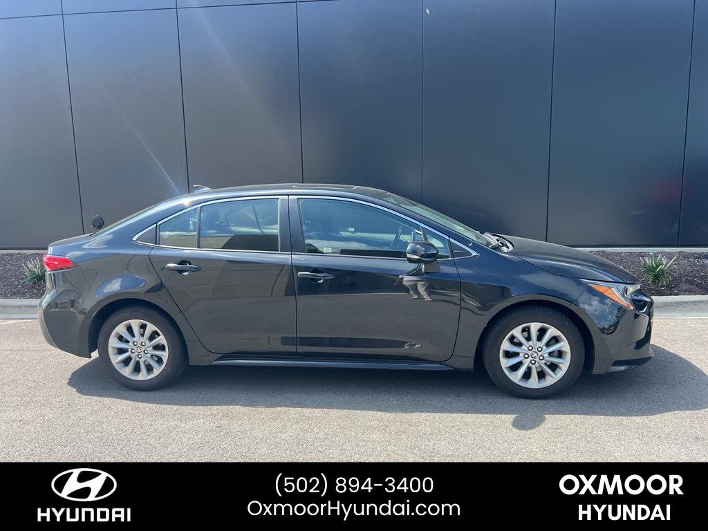Used 2020 Black Sand Pearl Toyota XLE image 19