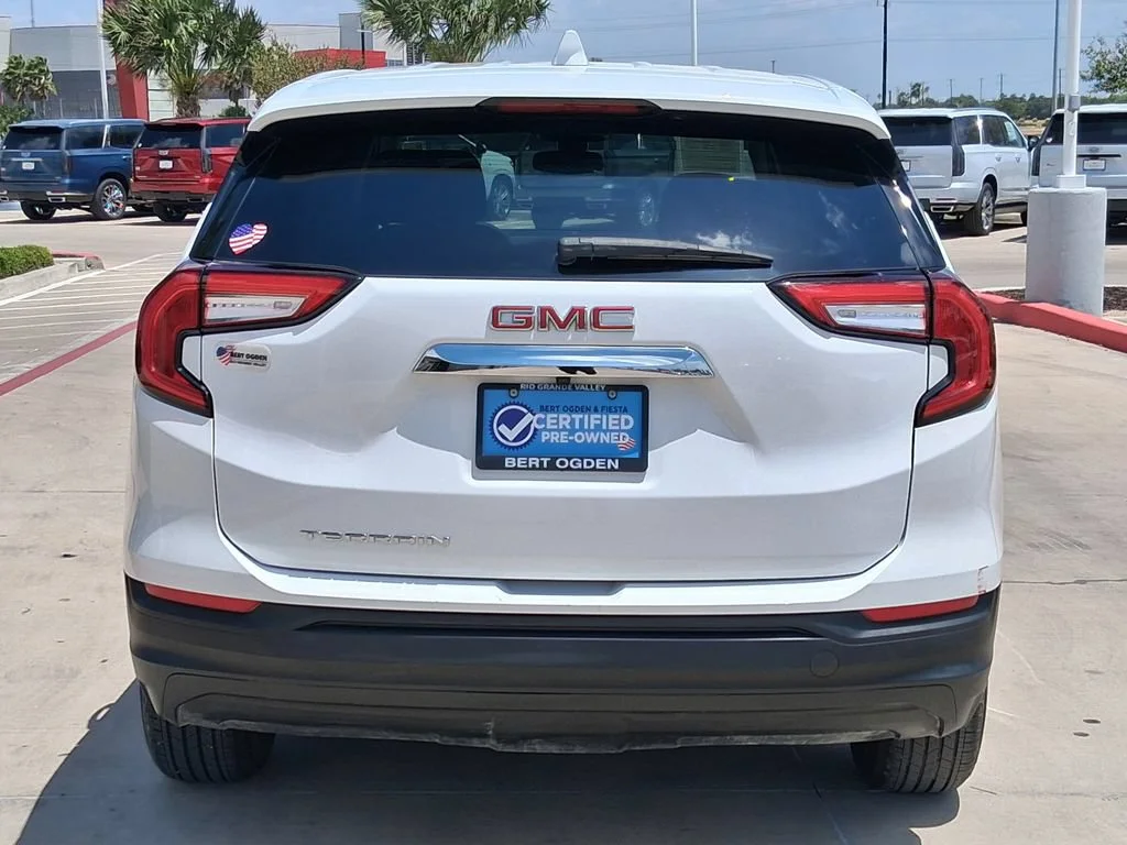 Used 2024 Summit White GMC SLE image 5
