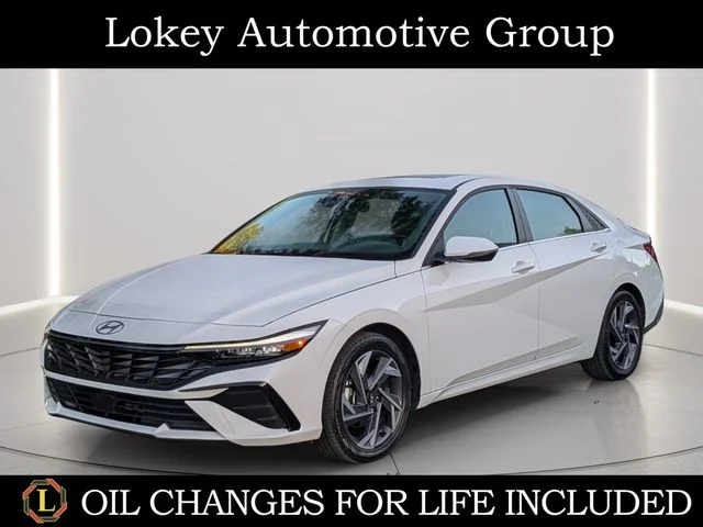 Used 2025 White Hyundai Limited image 1