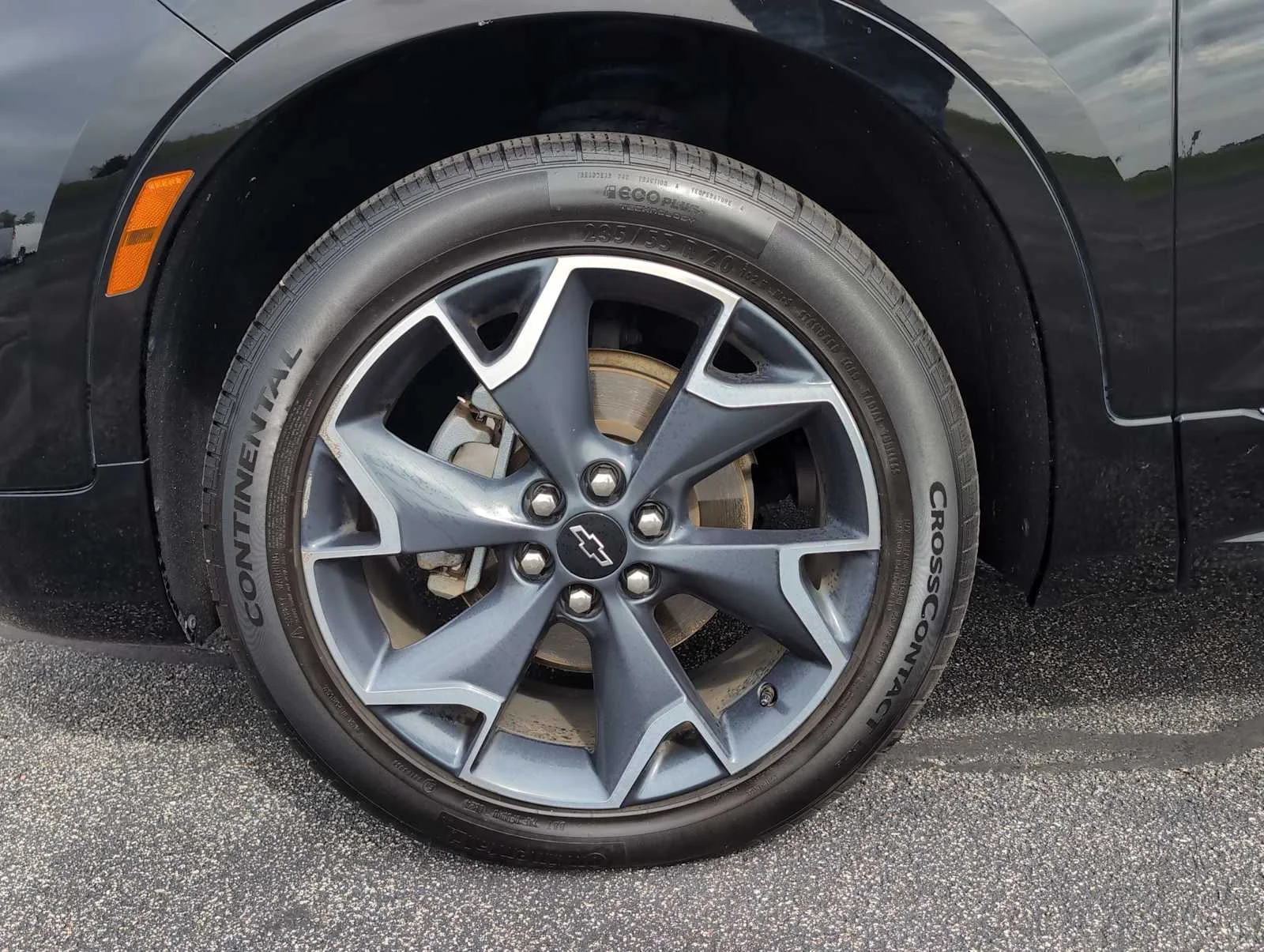 Used 2020 BLACK Chevrolet RS image 34