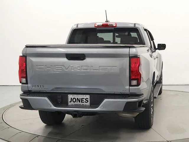 Used 2023 Gray Chevrolet LT image 6