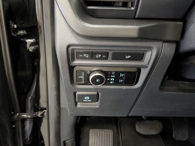 Used 2024 Black Ford XLT image 30