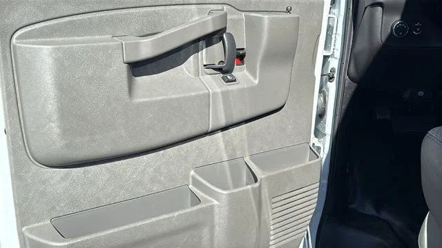 2025 Chevrolet Express Cargo Work Van - Photo 22
