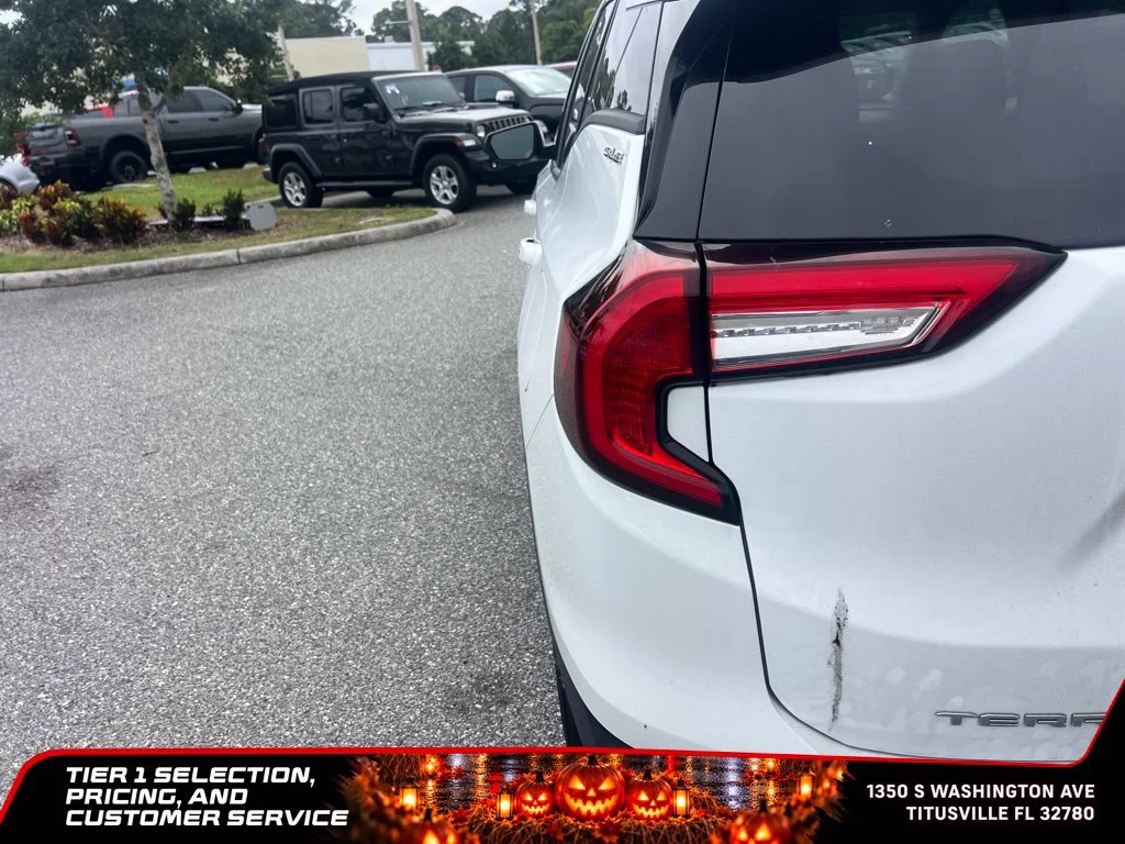 Certified Used 2024 Summit White GMC SLE image 6