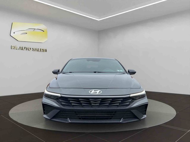Used 2025 Amazon Gray Hyundai SEL Sport image 2
