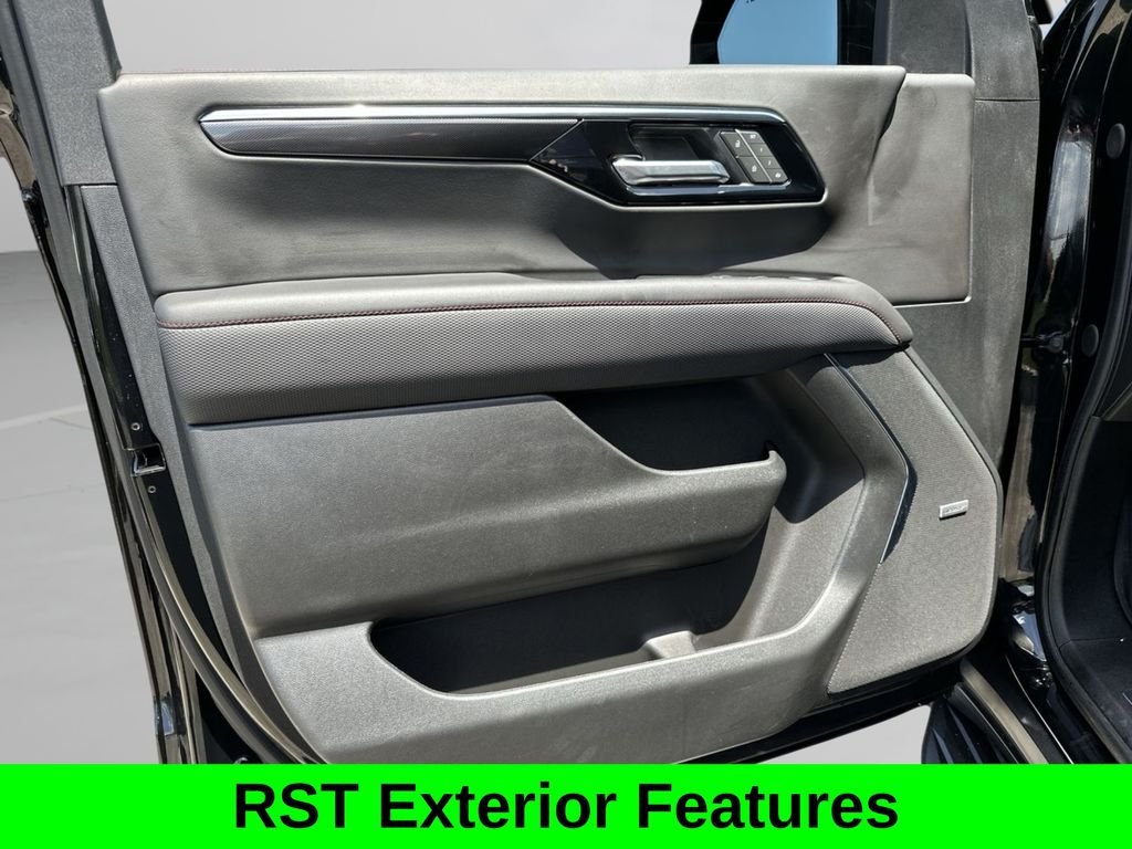 Used 2025 Black Chevrolet RST image 20