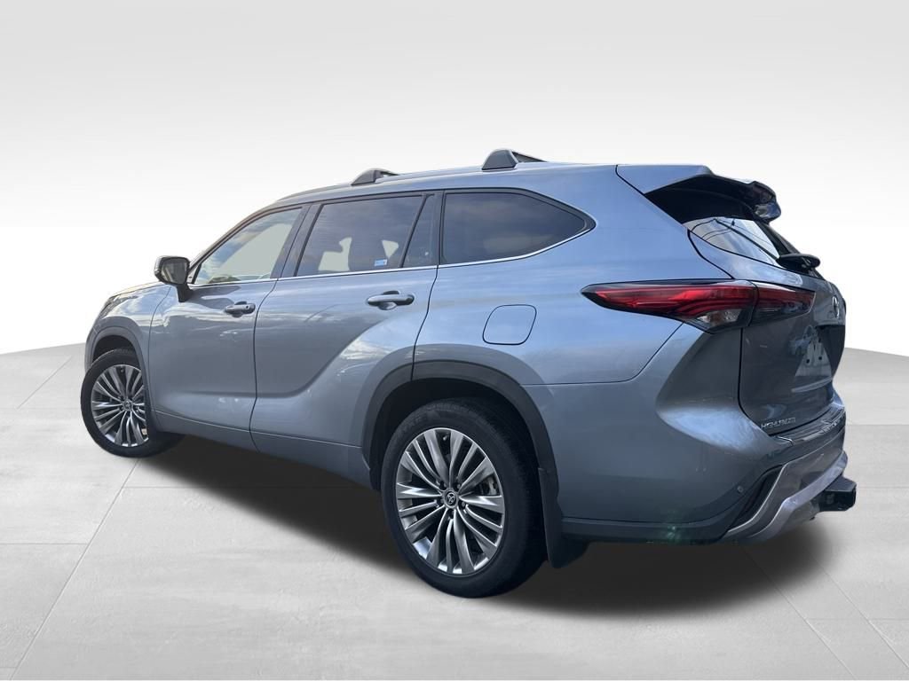 2022 Toyota Highlander Platinum - Photo 6