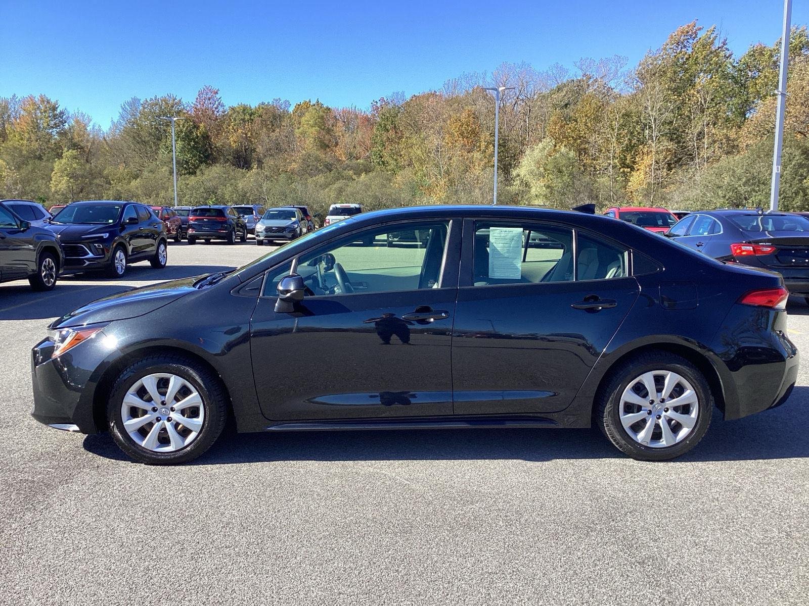 Used 2020 Black Sand Pearl Toyota LE image 4