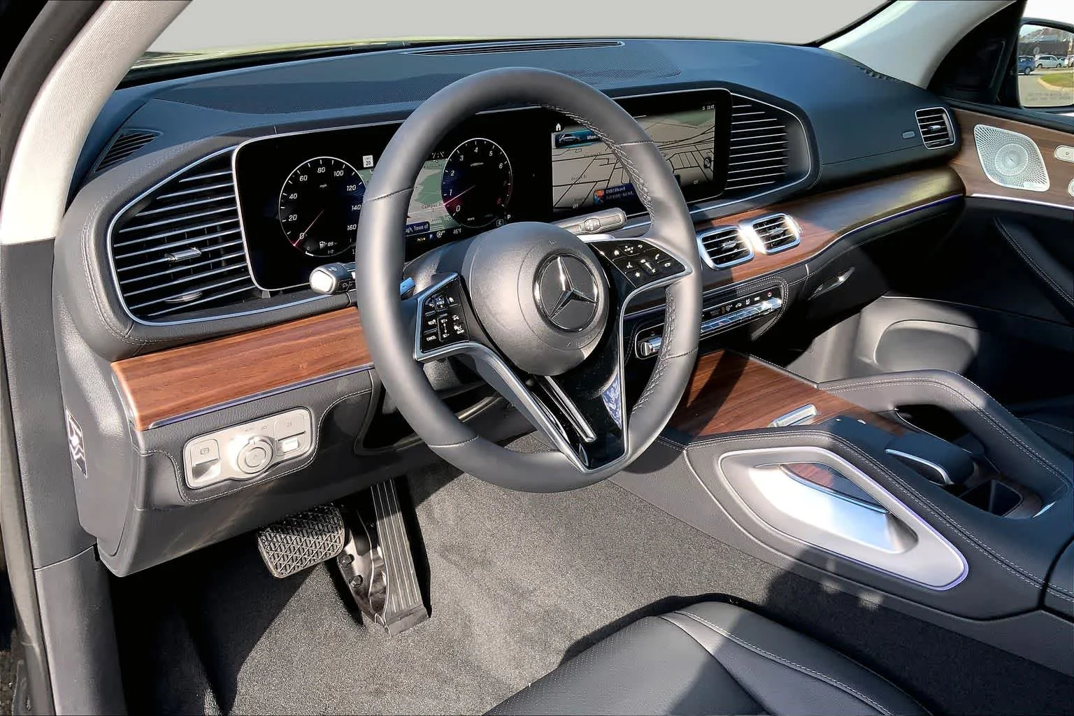Certified Used 2026 Black Mercedes-Benz GLE 350 image 9