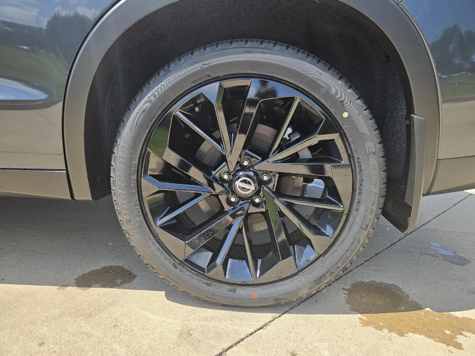 New 2026 Moonrock Gray Nissan SL image 9