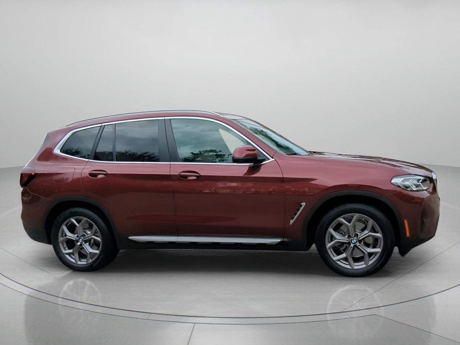 Used 2024 Aventurin Red Metallic BMW sDrive30i image 33