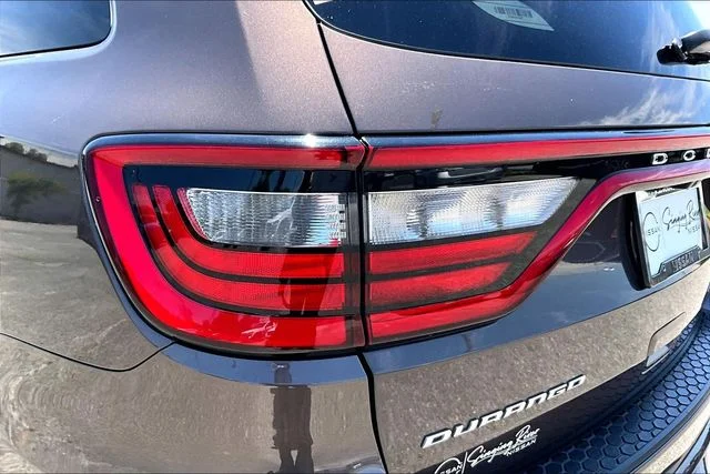 Used 2018 Brown Dodge Citadel image 17