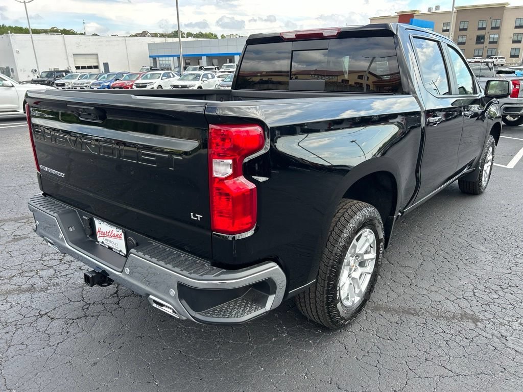 New 2026 Black Chevrolet LT image 5