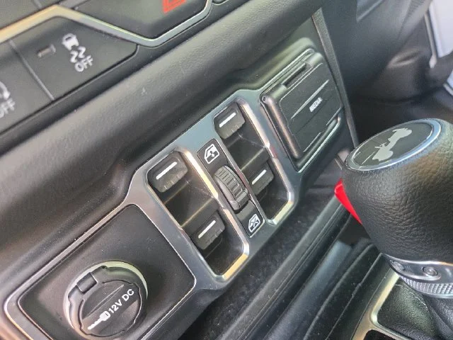 Used 2026 White Jeep Sahara image 11