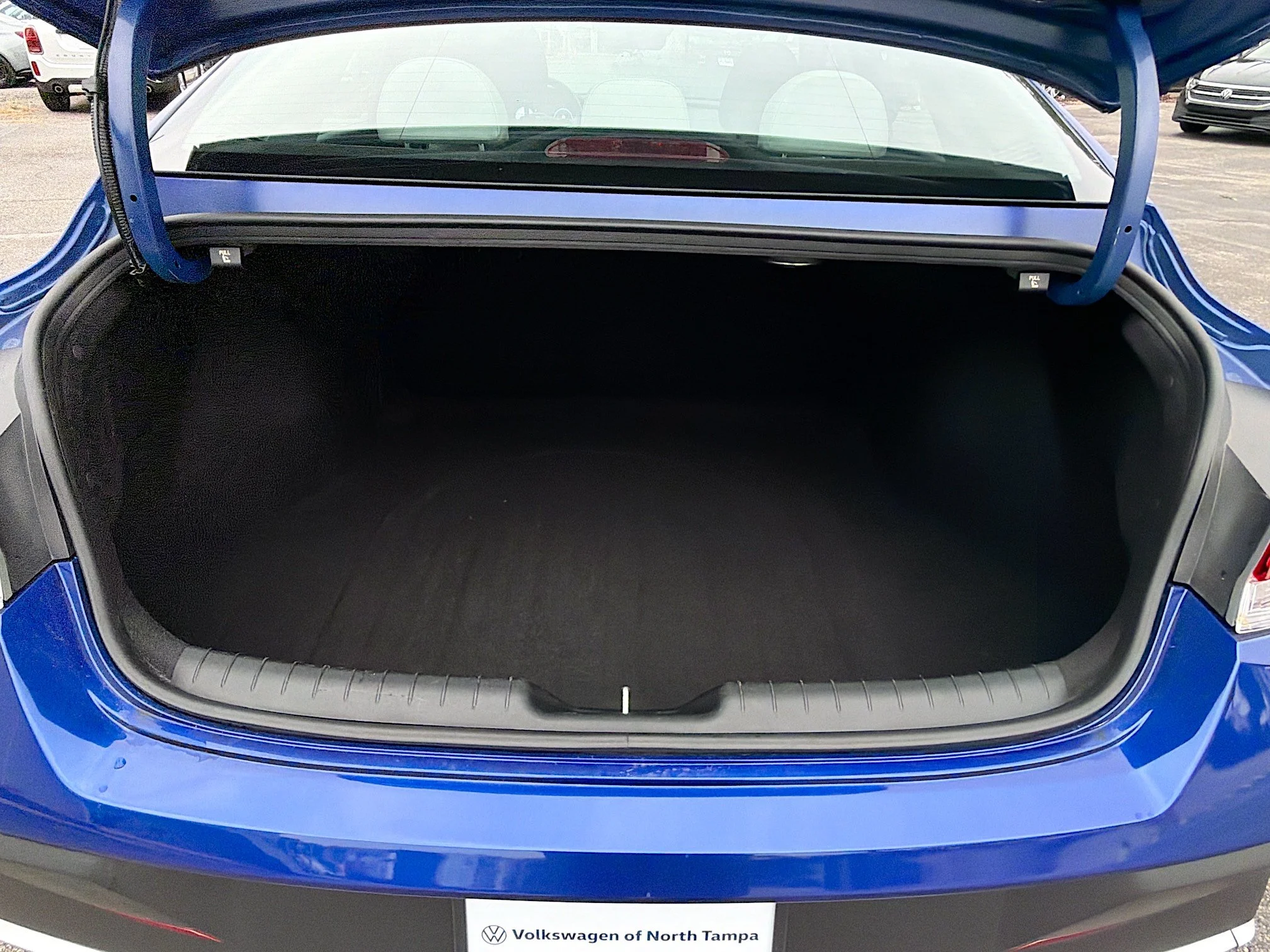 Used 2025 Intense Blue Hyundai Limited image 11