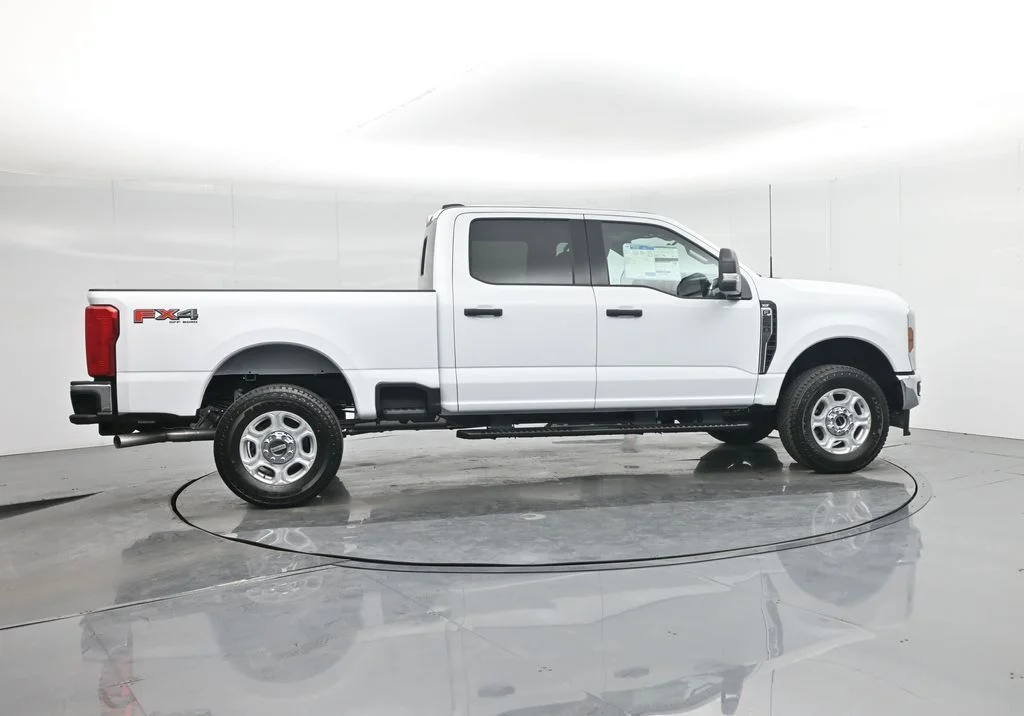 New 2026 White Ford XL image 33