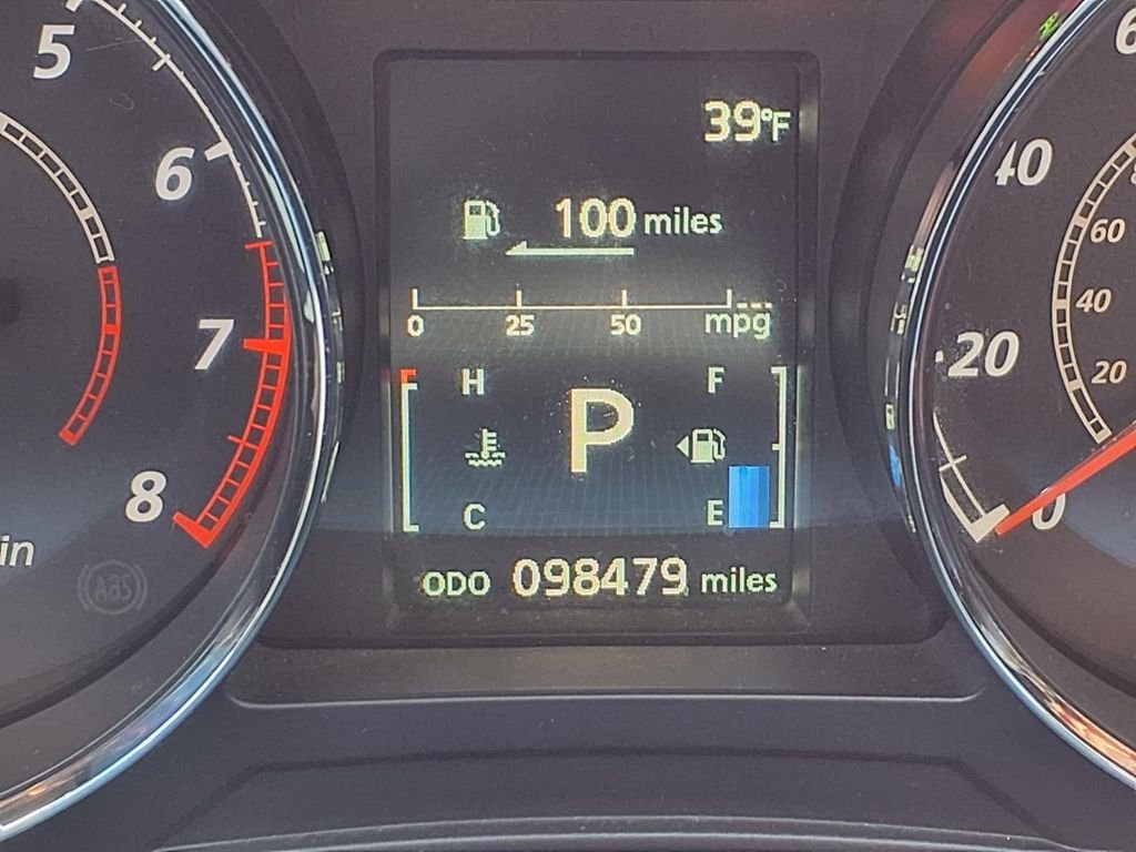 Used 2018 Silver Mitsubishi 2.0 ES image 16