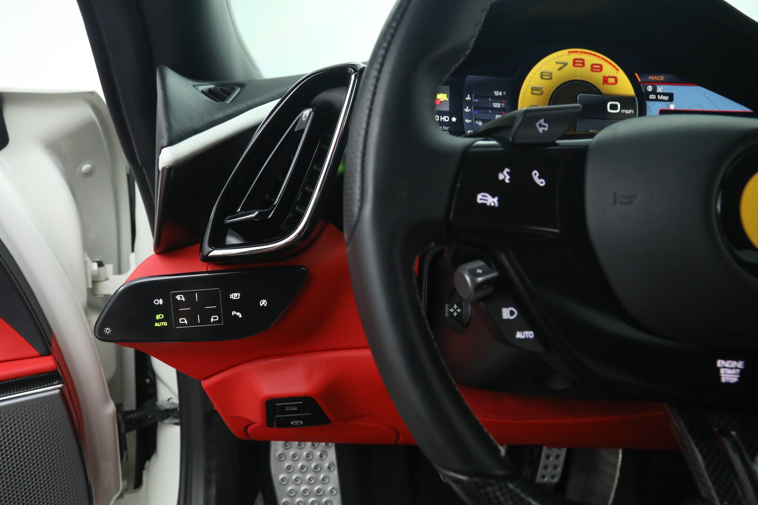 Certified Used 2021 Bianco Avus Ferrari  image 28