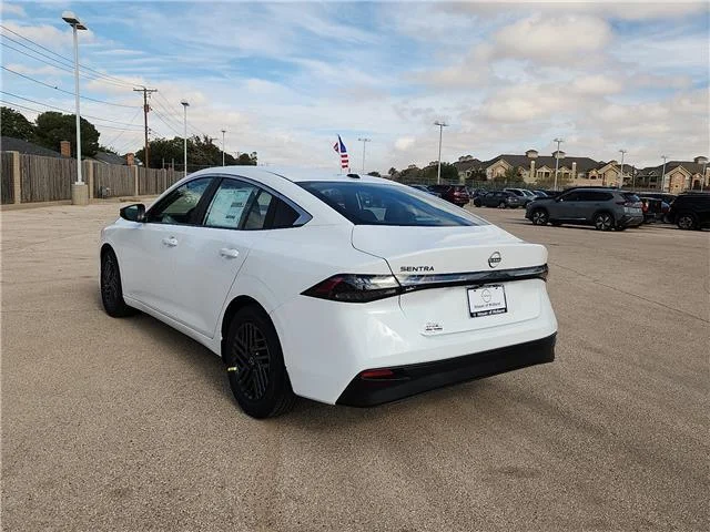 New 2027 QM1 Fresh Powd Nissan SV Sedan image 2