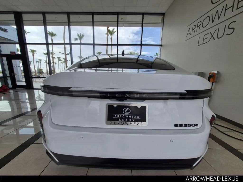 New 2026 White Lexus  image 5