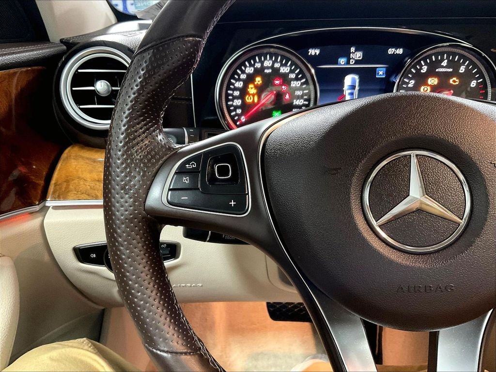 Used 2018 Black Mercedes-Benz E 400 image 23