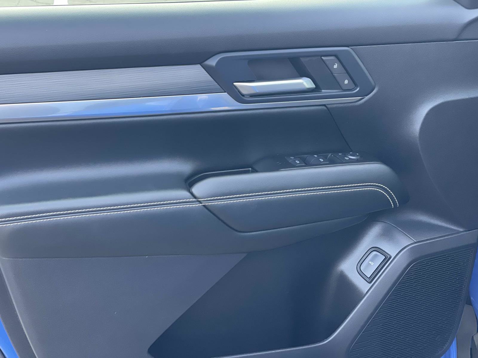 Used 2025 Rapids Metallic GMC Elevation image 20
