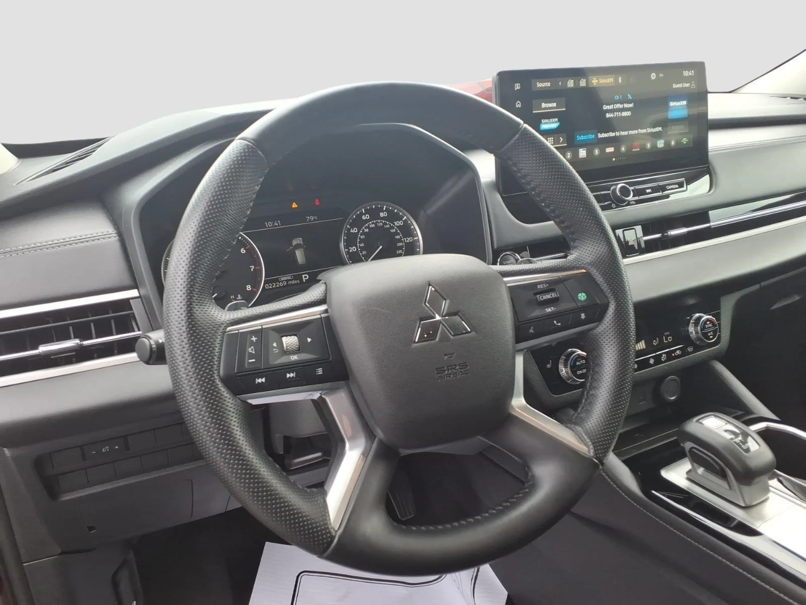 Used 2025 Blue Mitsubishi SE image 12