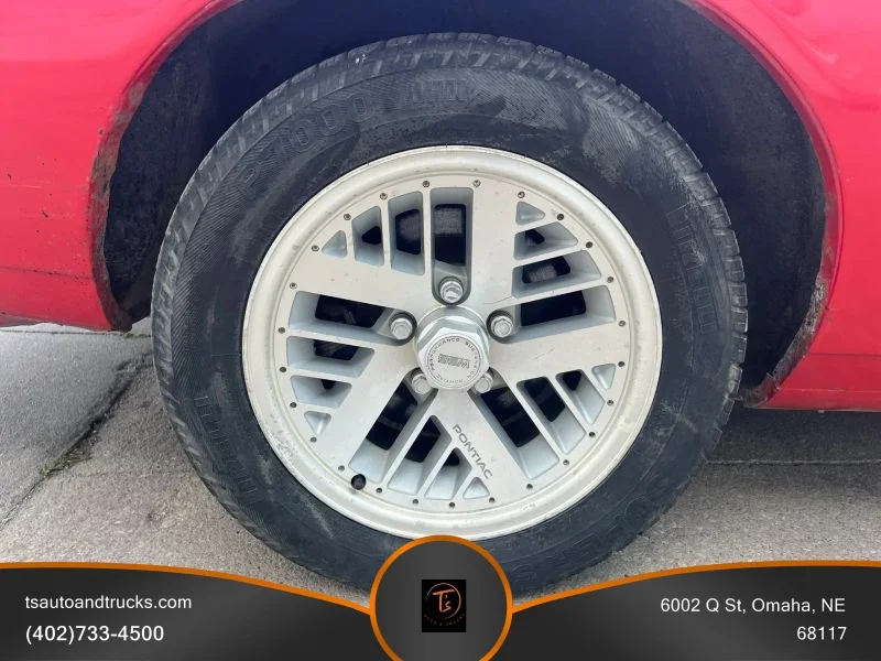 Used 1990 Red Pontiac Formula 2D Coupe image 10