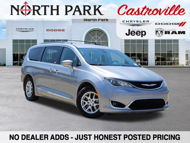 Pre-Owned 2020 Chrysler Pacifica Touring L
