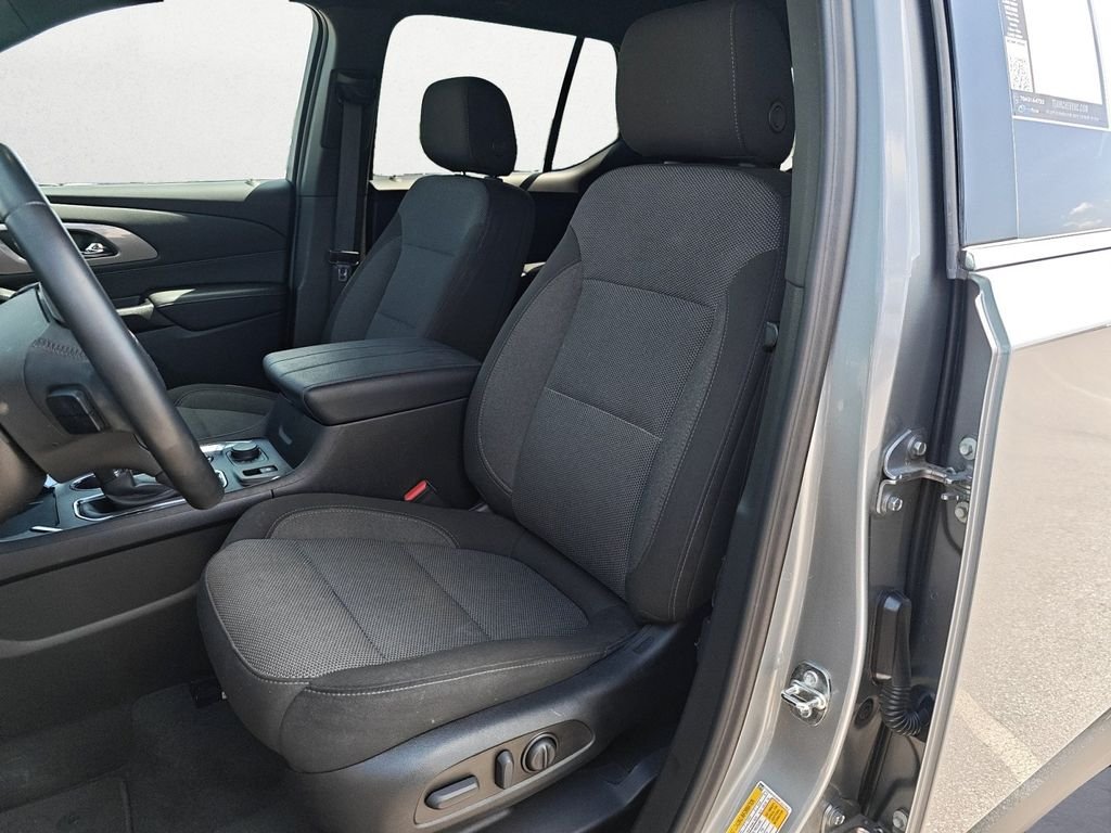 Used 2023 Gray Chevrolet LT image 26